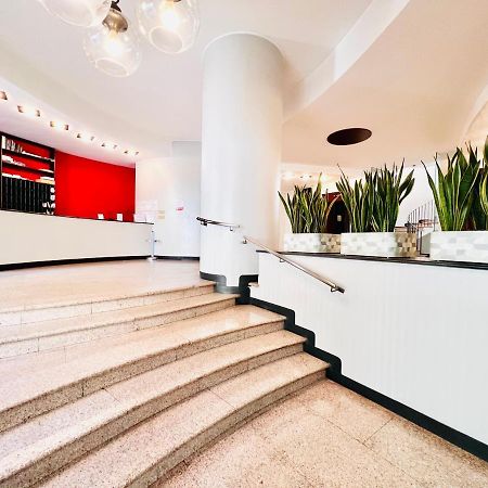 Duomo City Center - Petit Studio Milan Luaran gambar